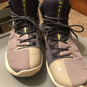 Men’s Under Armour high top sneakers